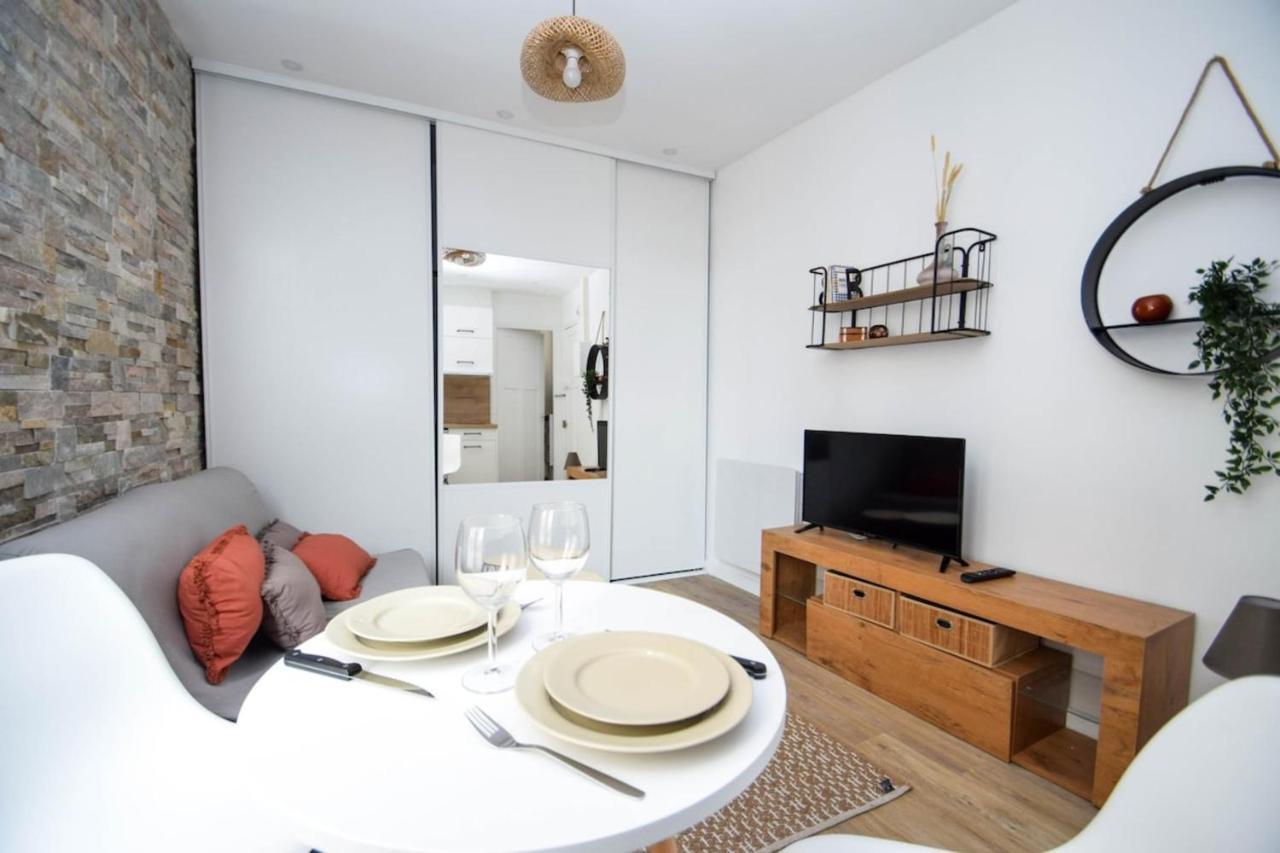 Cosy Studio Refait A Neuf Aux Portes De Paris Apartment Vincennes Exterior photo